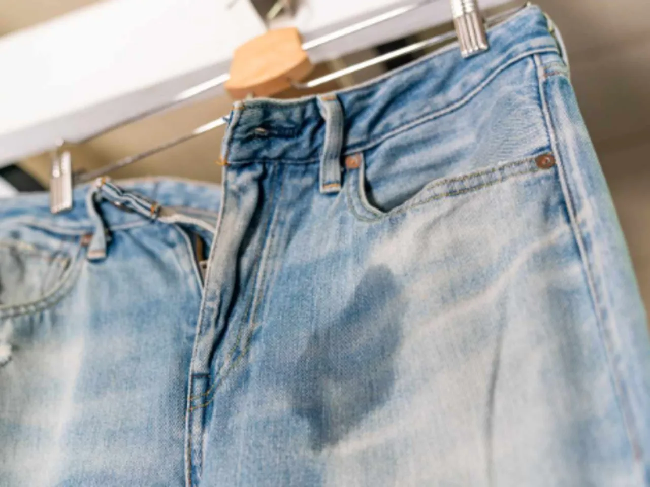 oil stained pant