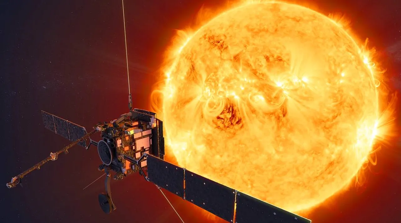 /first-view-of-the-suns-south-pole-filmed-by-spacecraft-