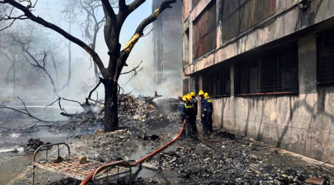 ahmedabad-plane-crash-3