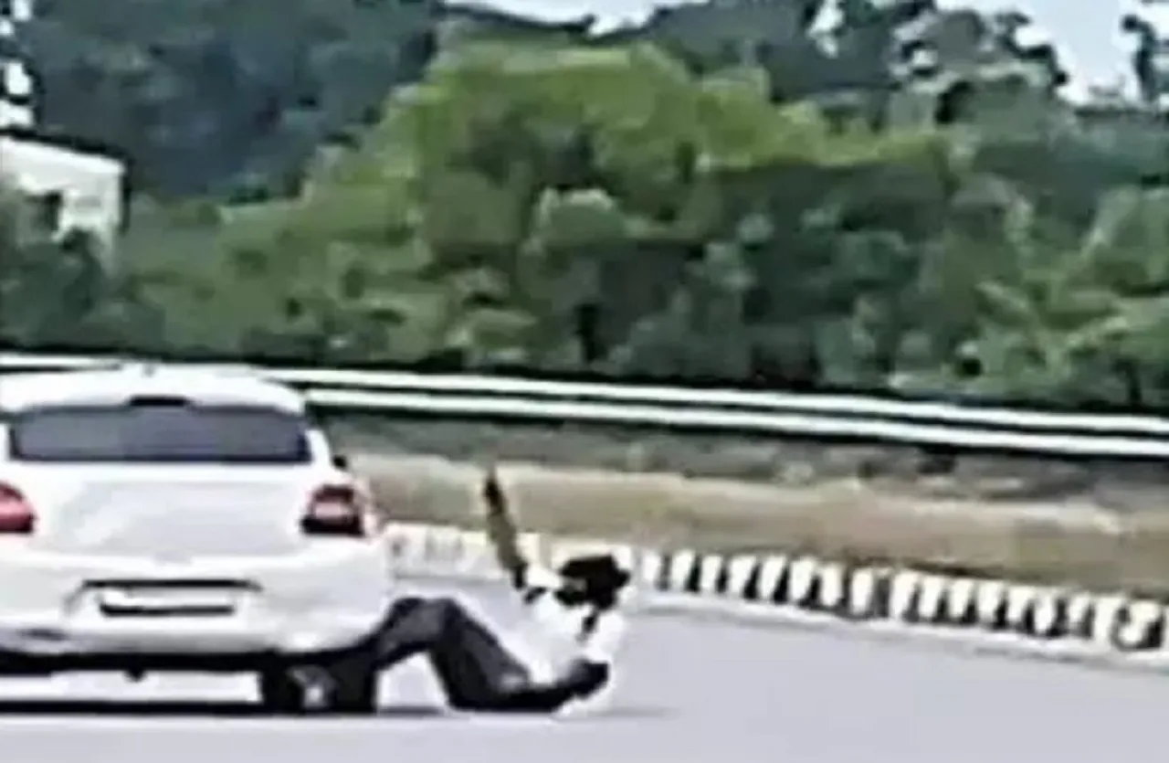 Rowdy Azhagu Raja