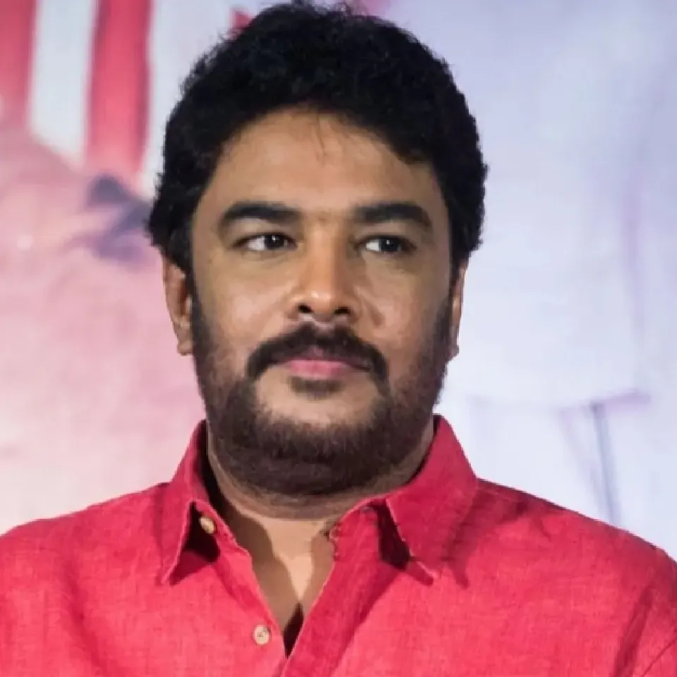 Sundar c childhood photos Tamil News