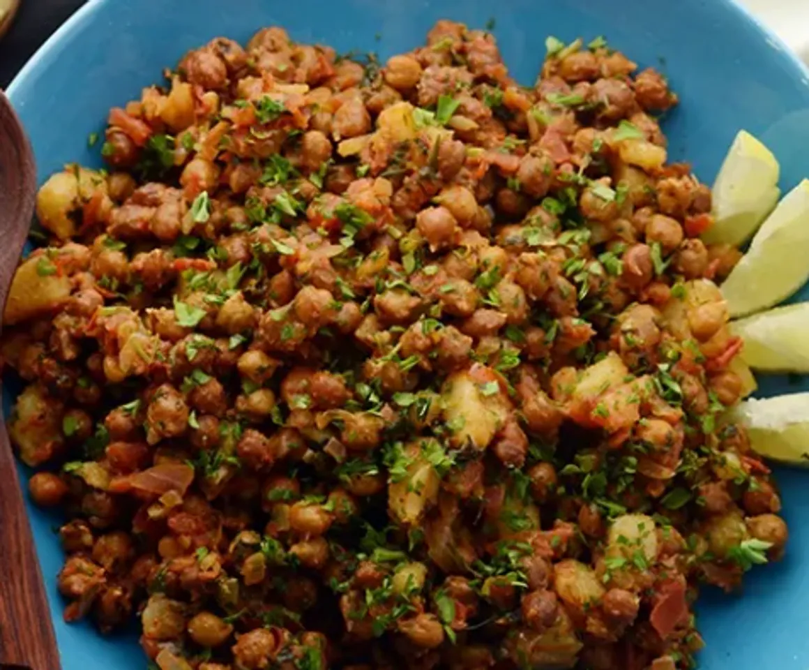 kala chana chaat