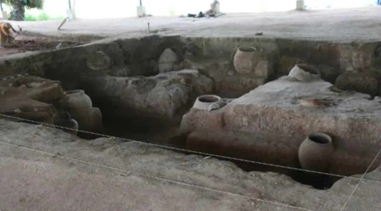 Keezhadi excavation