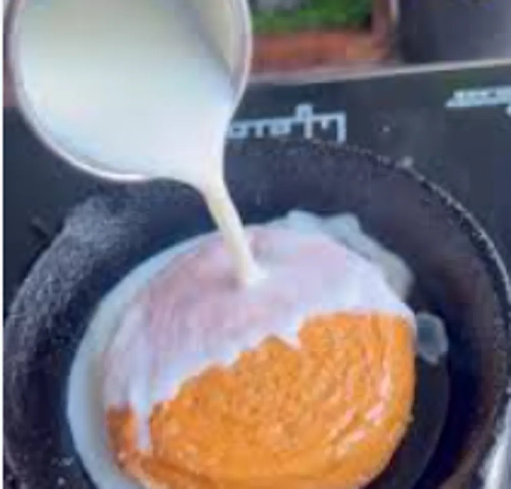 bun butter jam