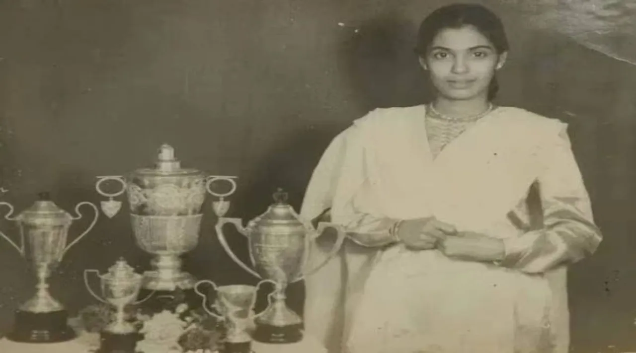 old actress
