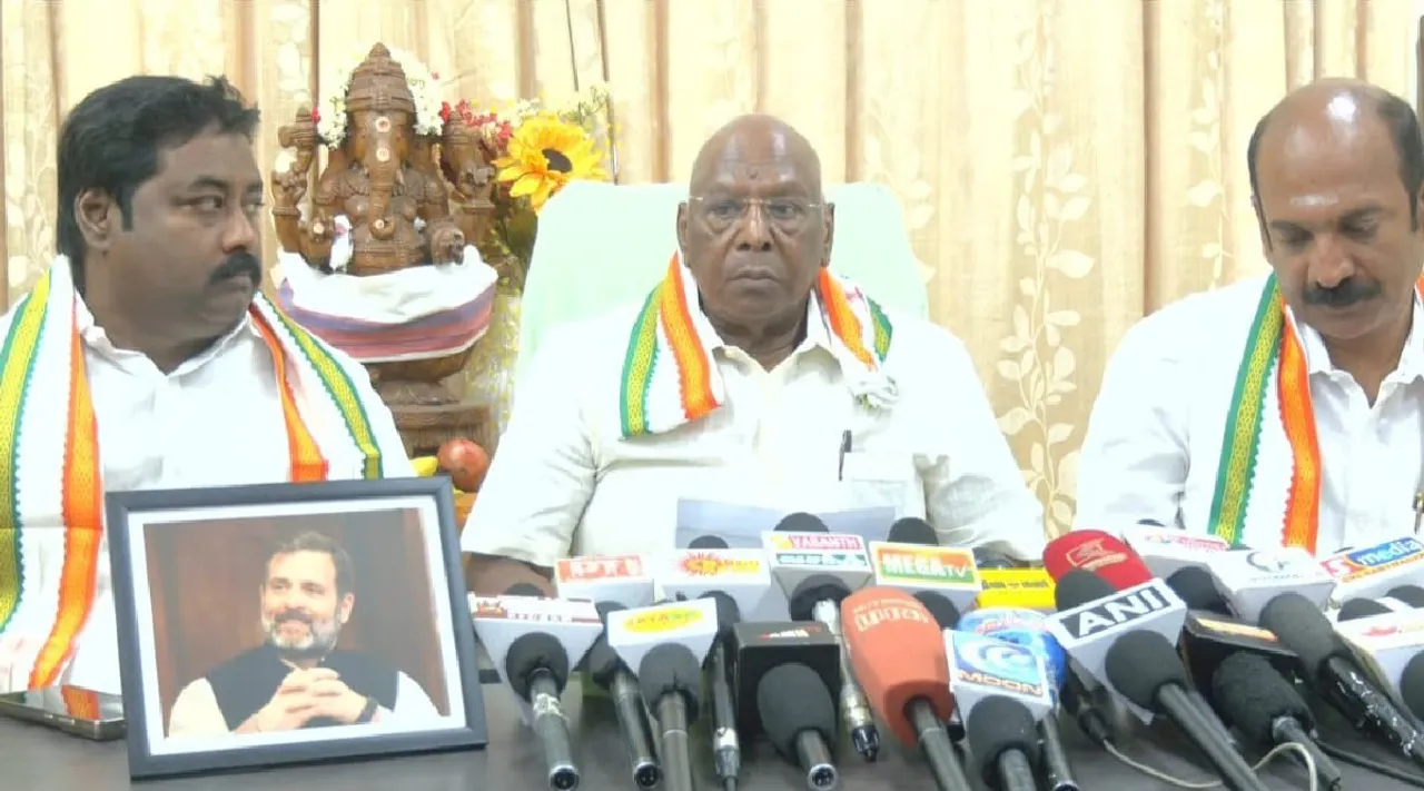Puducherry Former CM Congress leader V Narayanasamy on Bills for removal of PM CMs ministers Lok Sabha BJP govt Tamil News
