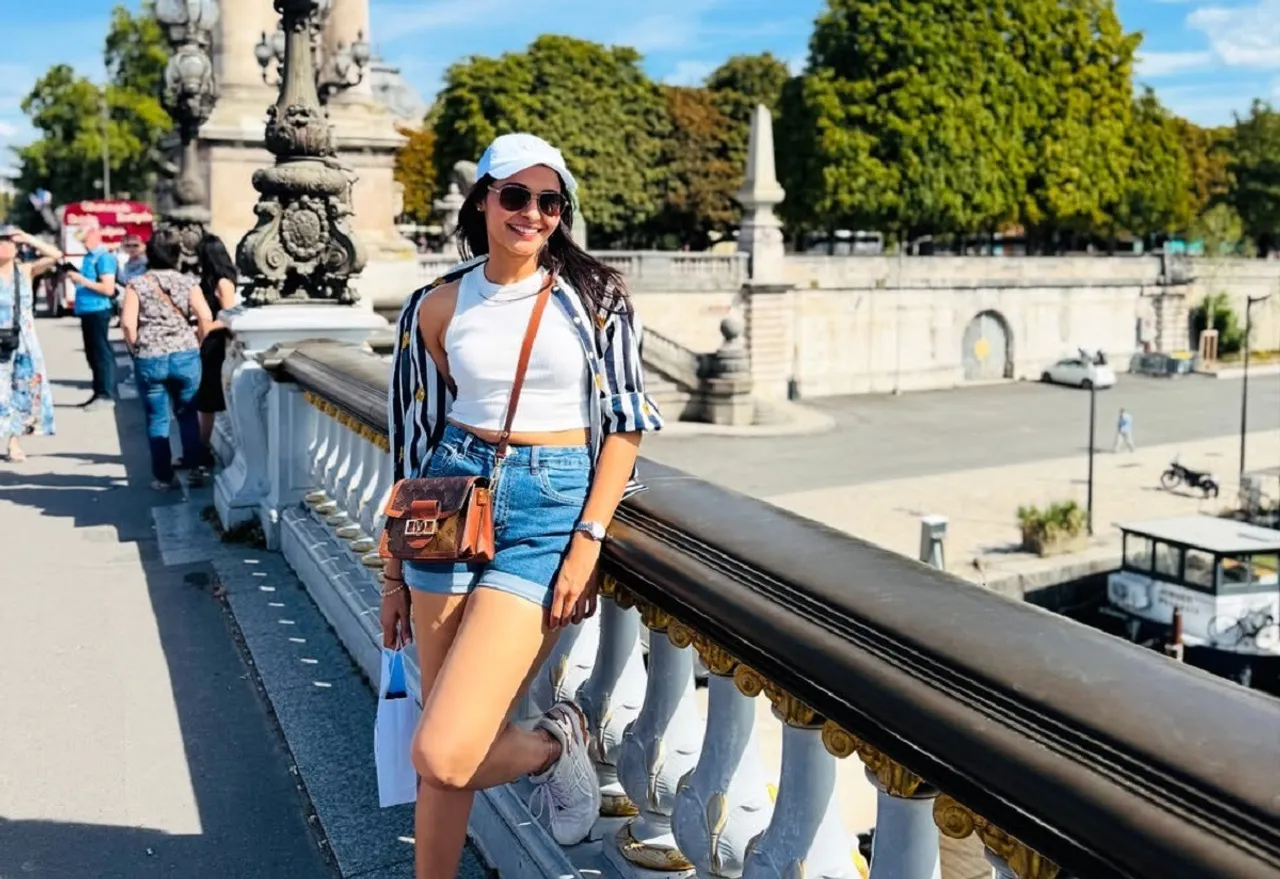 Andrea in Paris