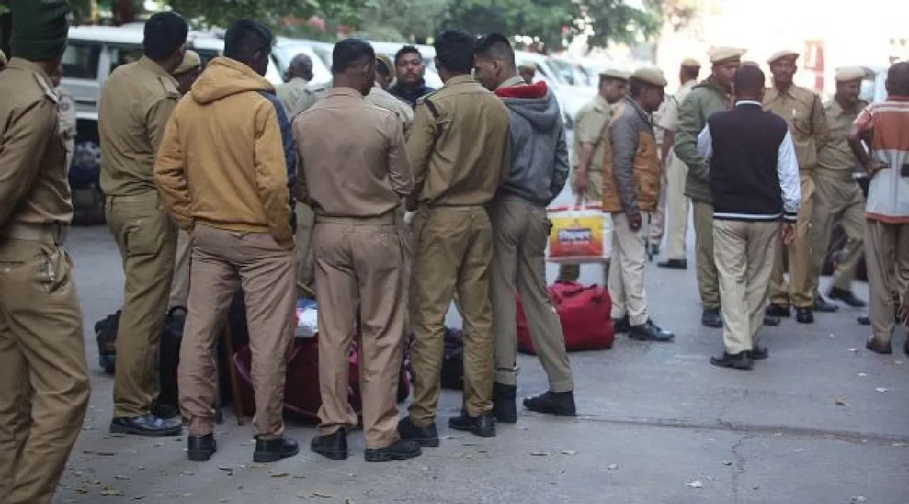 Rape survivor sent back to home of accused child welfare committee members face FIR in Madhya Pradesh Tamil News