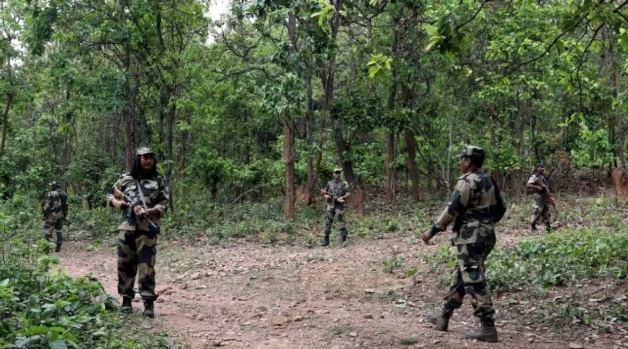 Maoist killed 2