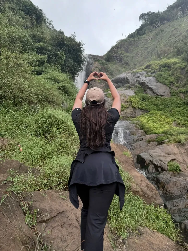 நீ எனதருகினில் நீ இதை விட ஒரு கவிதையே கிடையாதே🤌🏼♥️ (2)