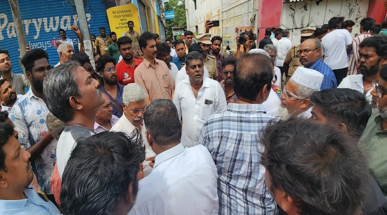 trichy shop protest