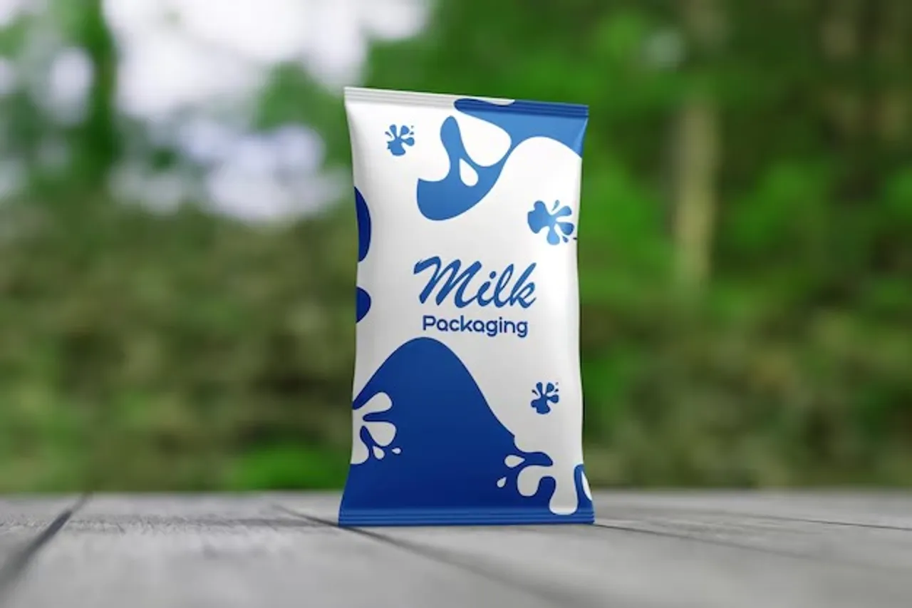 milk-packet-mockup_493604-1230