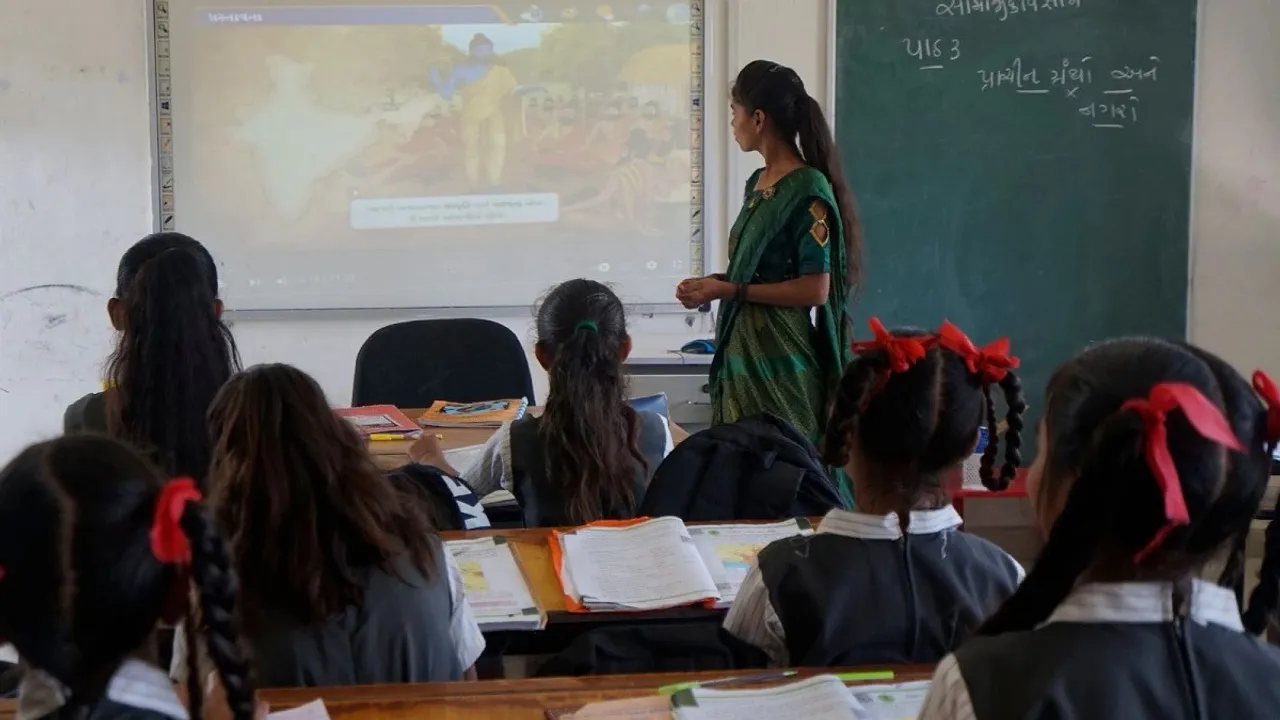 School Holidays November 2025