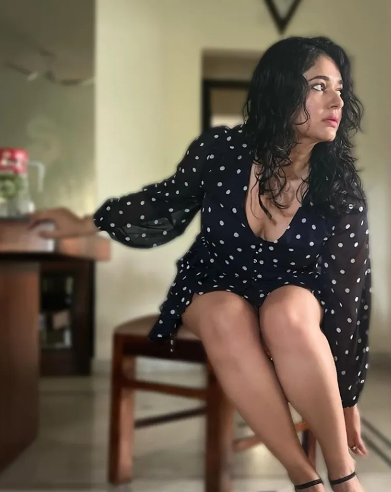 Here are the latest photos of actress Poonam Bajwa