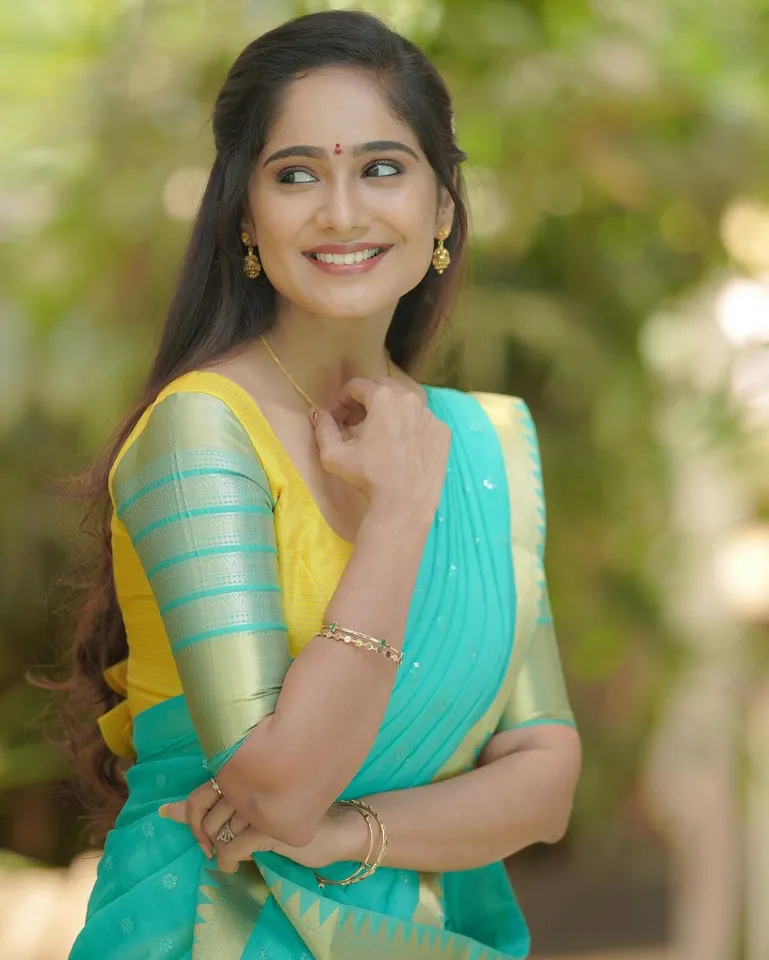 Tejaswini Gowda 