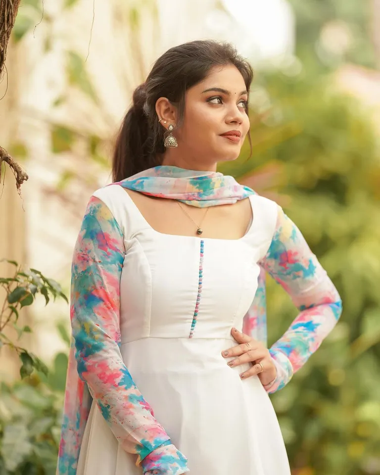 pranika dhakshu