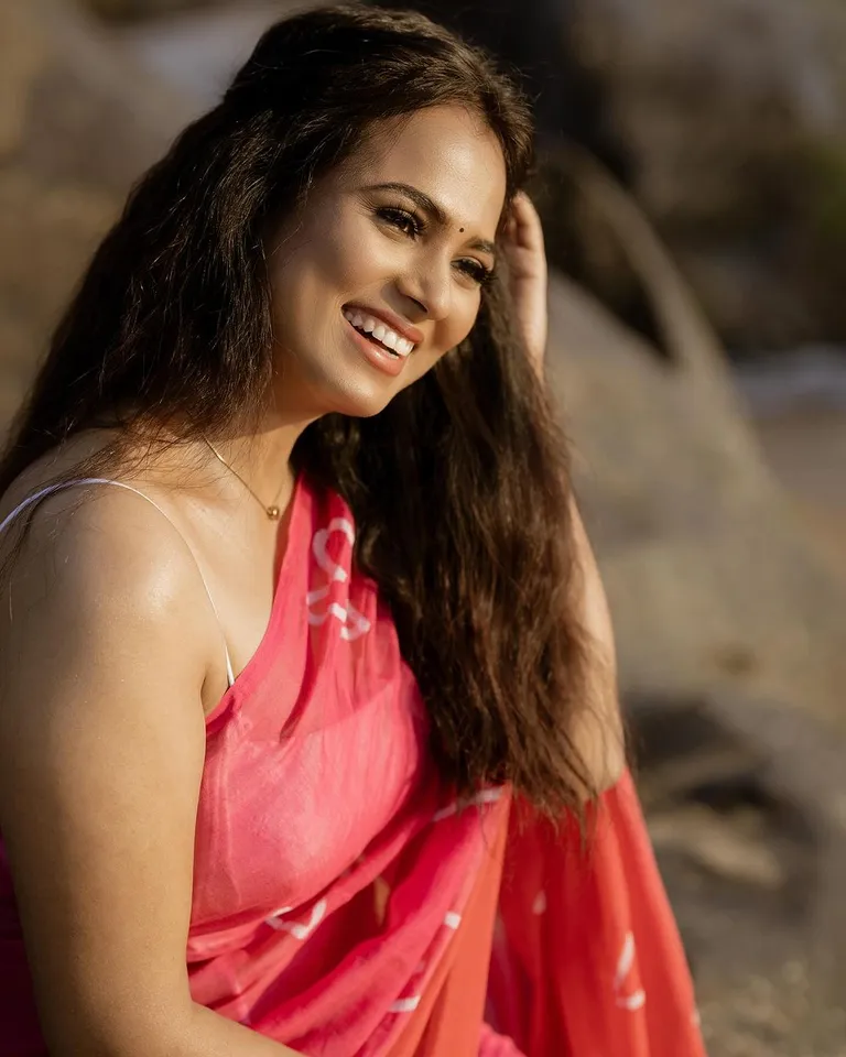  Ramya Pandiyan 