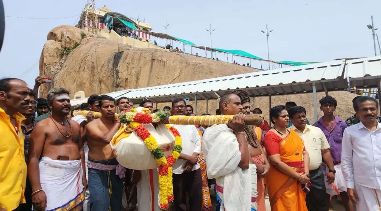 Trichy Malaikkottai Temple