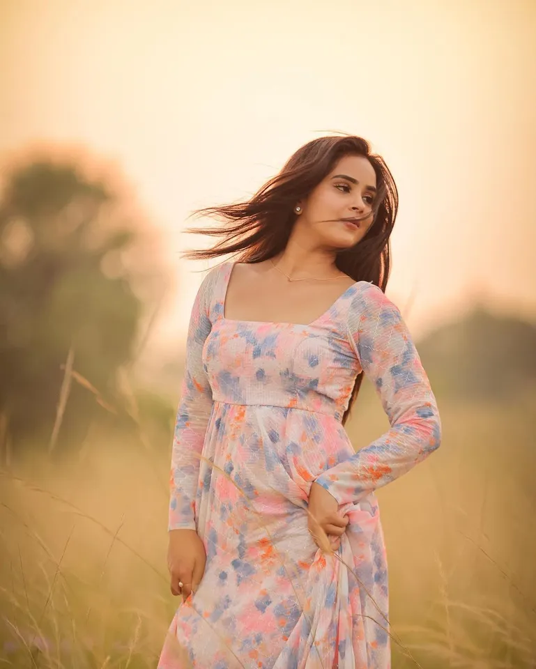 kanmani manoharan 