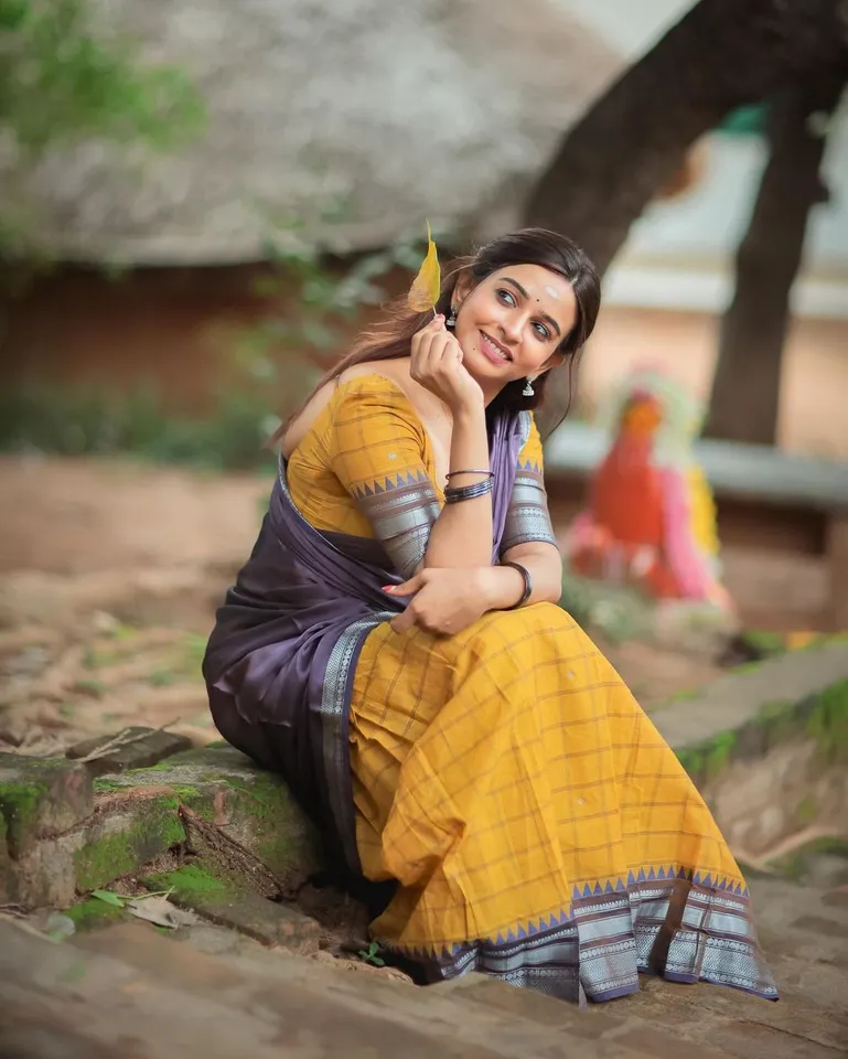 Divya Ganesh 