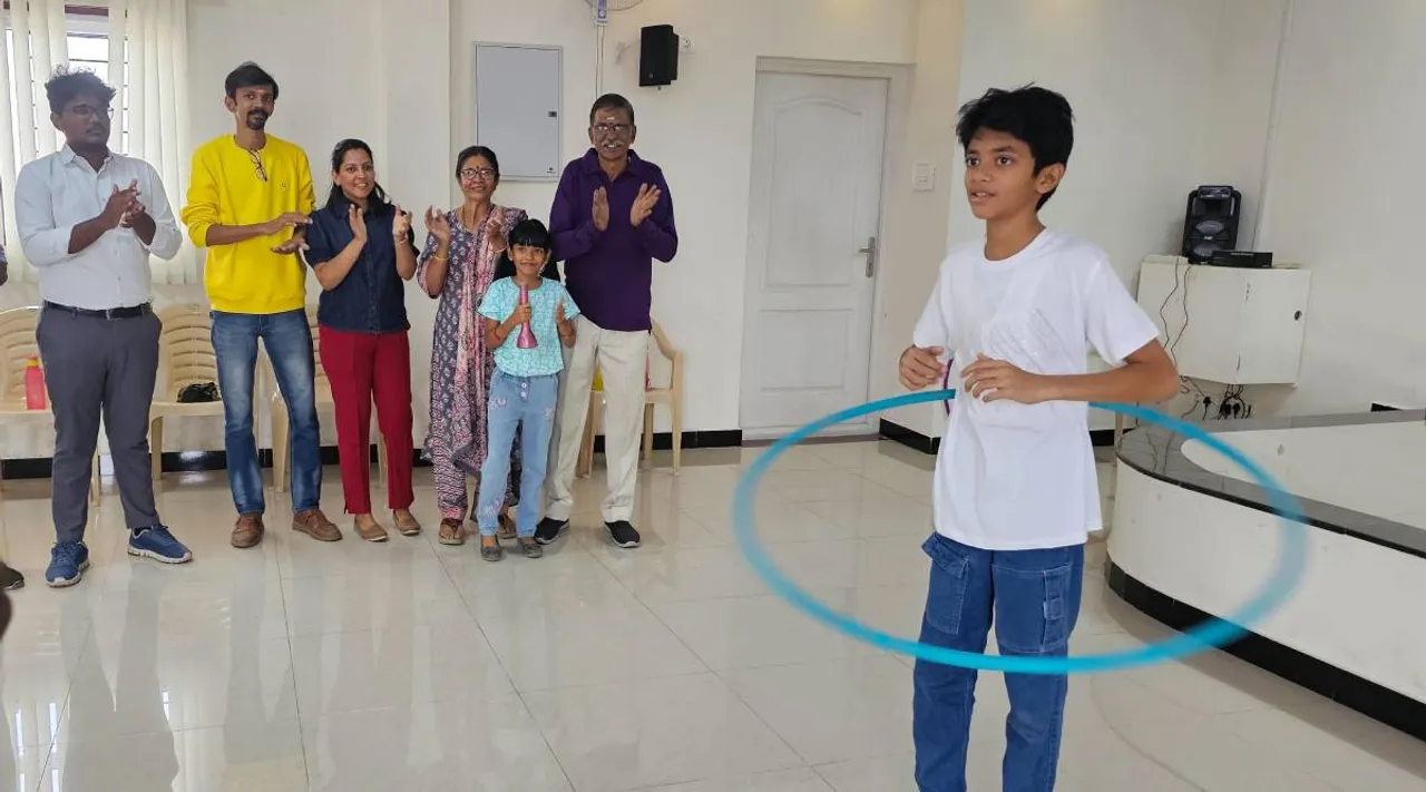 hula hoop.jpg