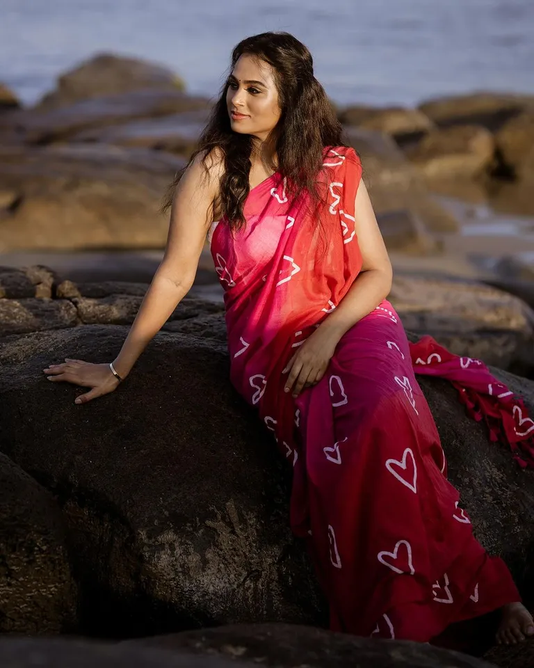  Ramya Pandiyan 