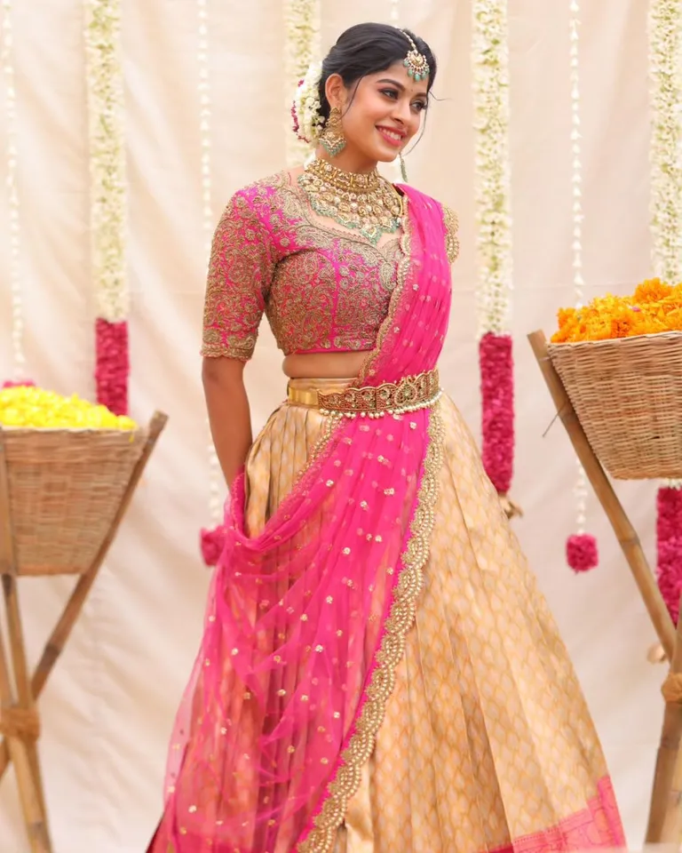 Dharshana 