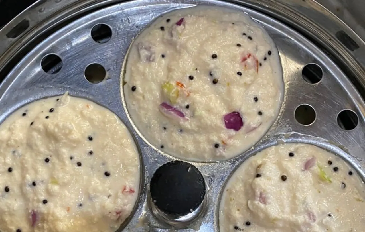 Rava idli cooking