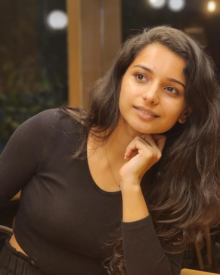 Lavanya Pandi (10)