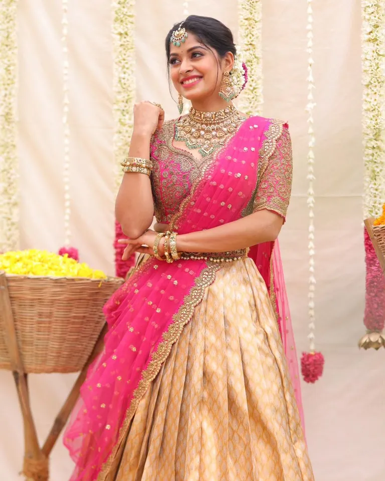 Dharshana 