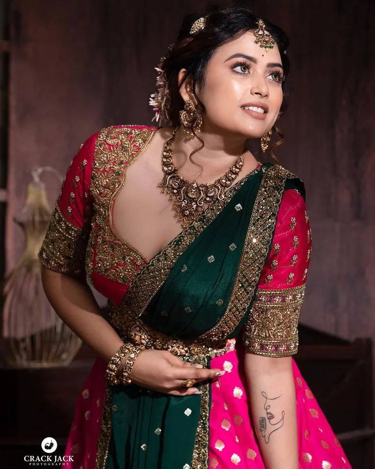 farina azad