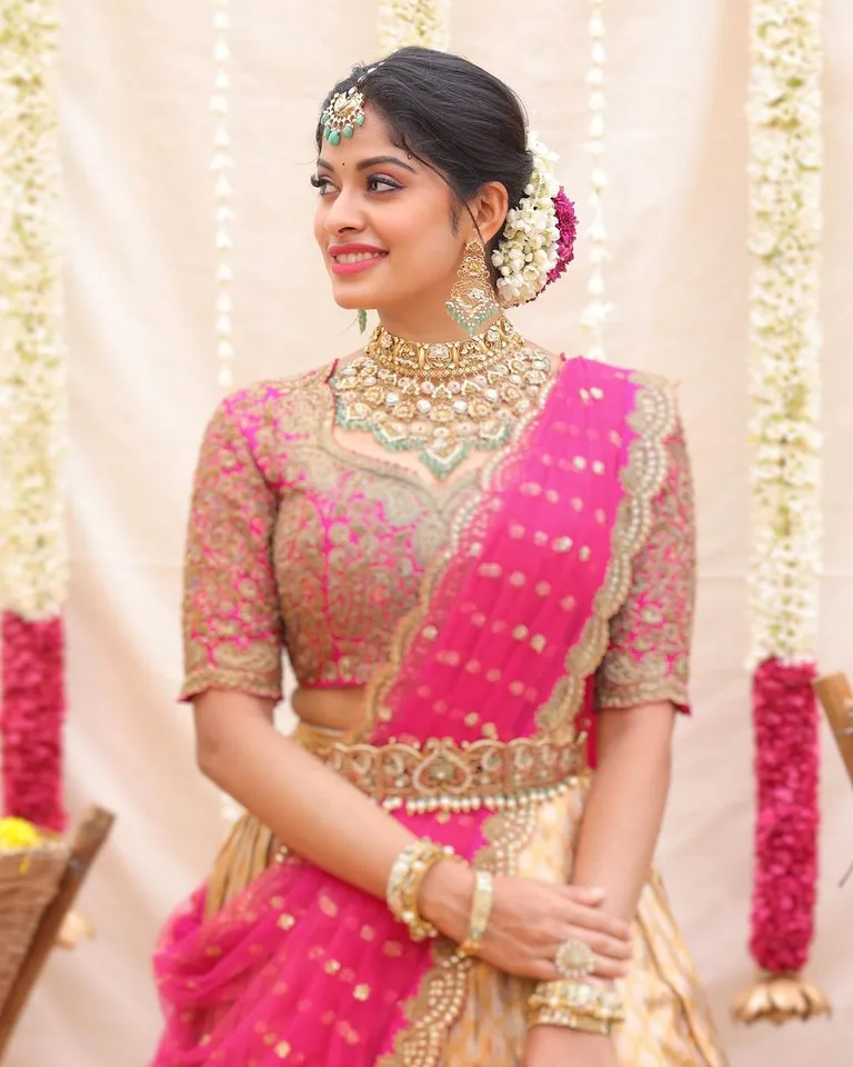 Dharshana 