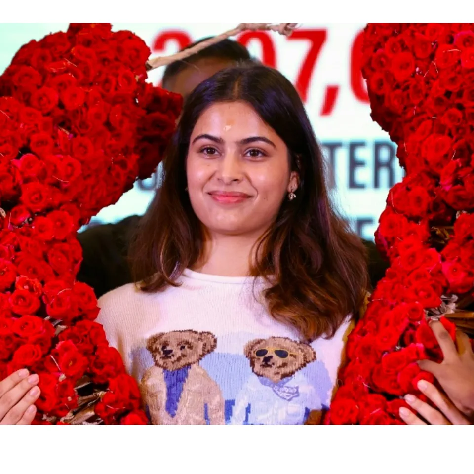 Manu Bhaker Olympic medal winner talks about actor Vijay darling Tamil News 