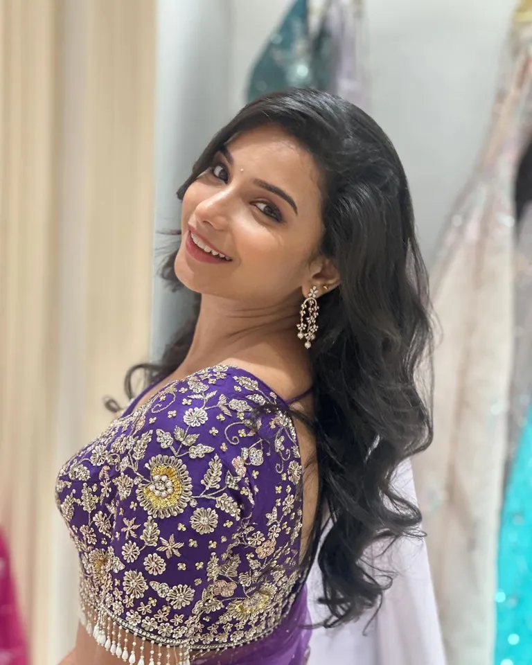 Lavanya Pandi (10)