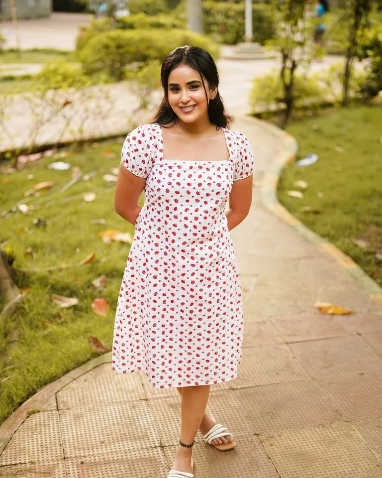 kanmani manoharan 