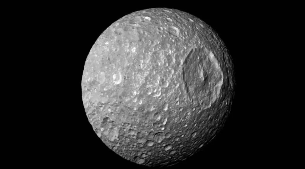 Mimas moon.jpg