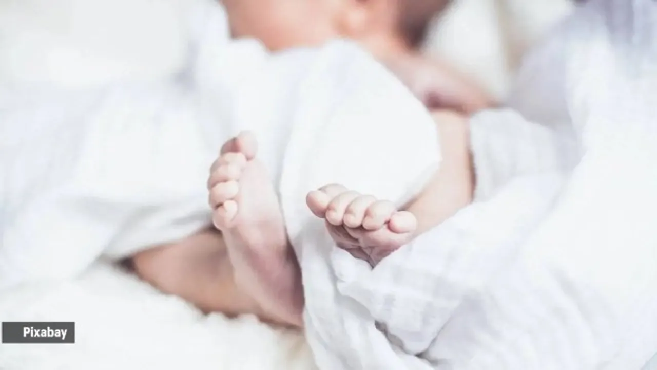 bananas babies sleep