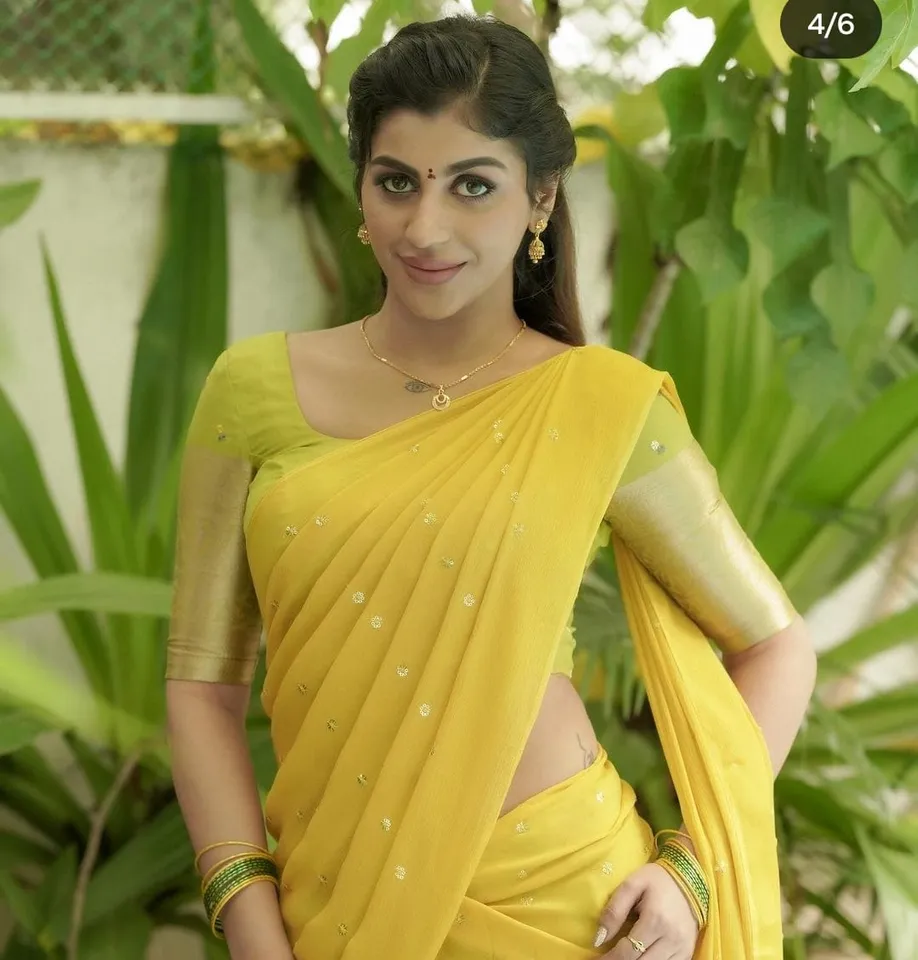 yashika anand