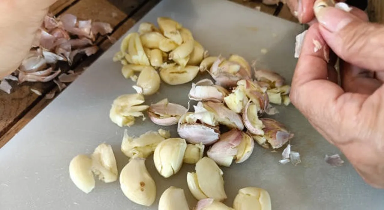 Garlic smell