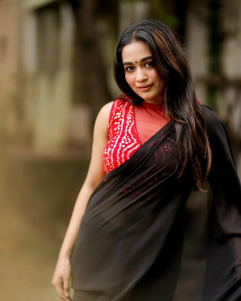 pandian stores kaavya
