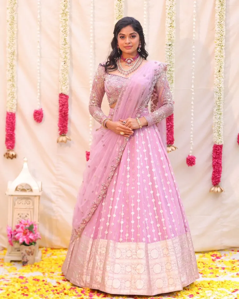 Dharshana 