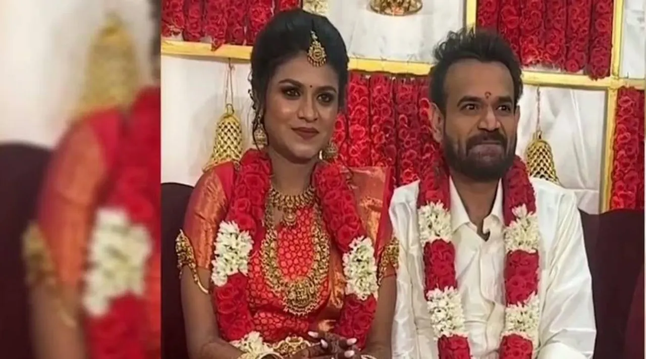 Premji sings.jpg