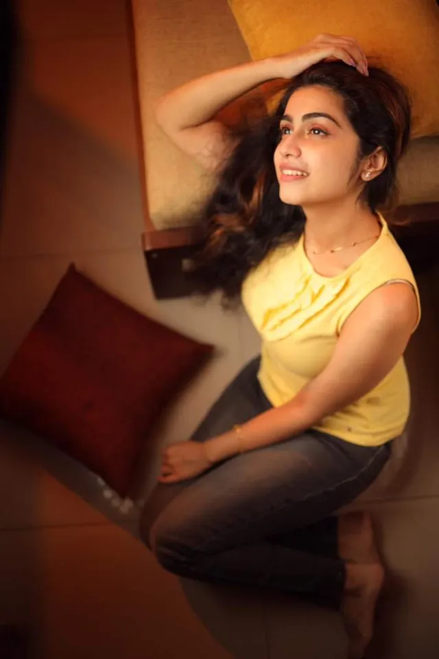 Manasa Radhakrishnan Photos