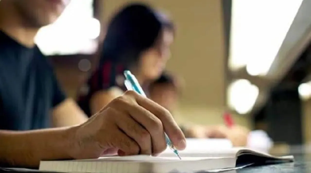 Central Government Draft rules on coaching centre ads Tamil News 