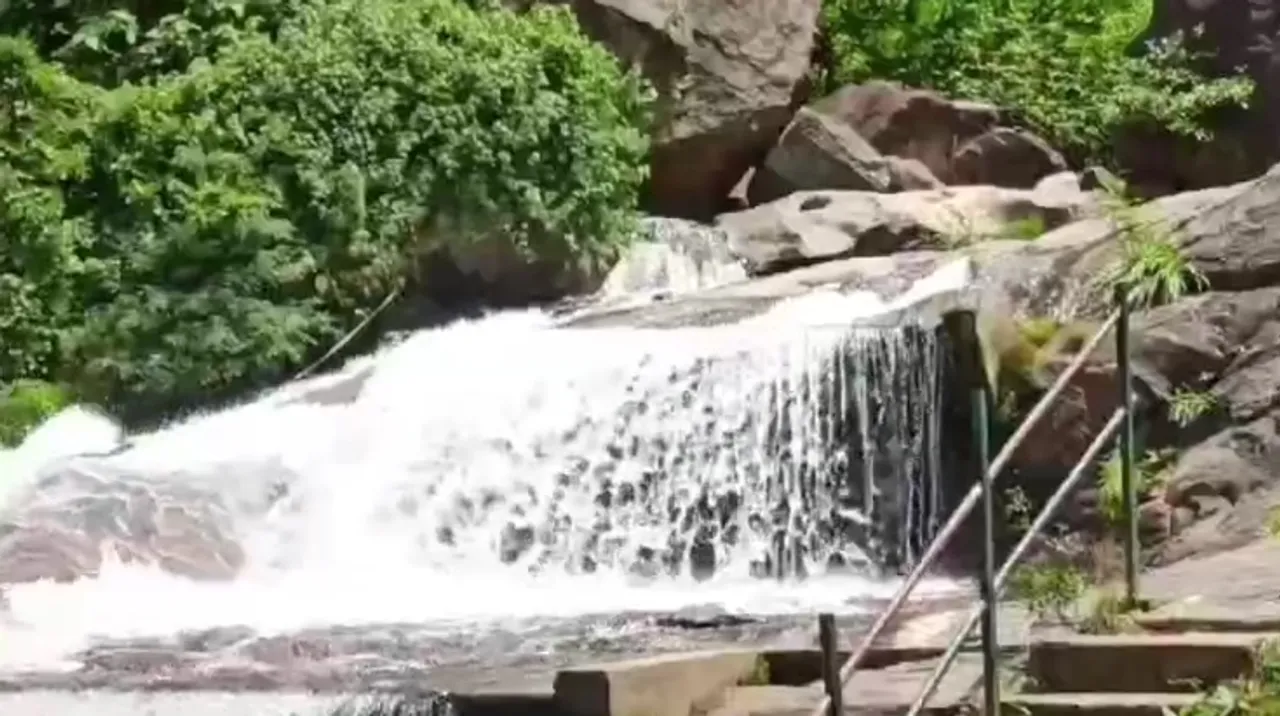 Kovai Kutralam Waterfall