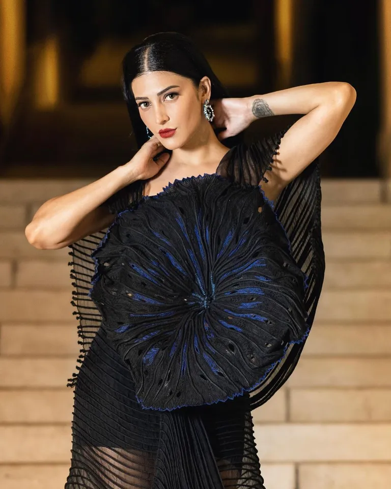 shruti 