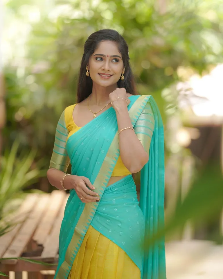 Tejaswini Gowda 