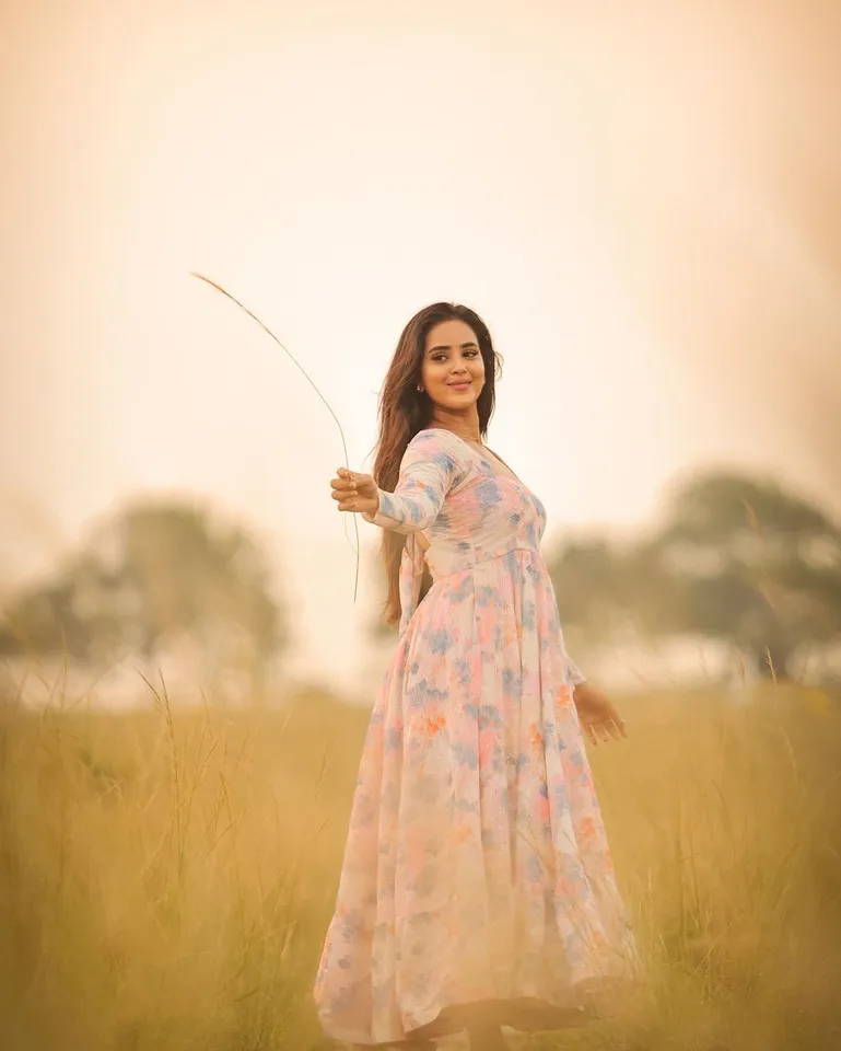 kanmani manoharan 
