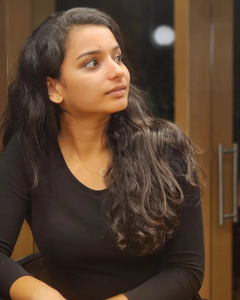 Lavanya Pandi (10)
