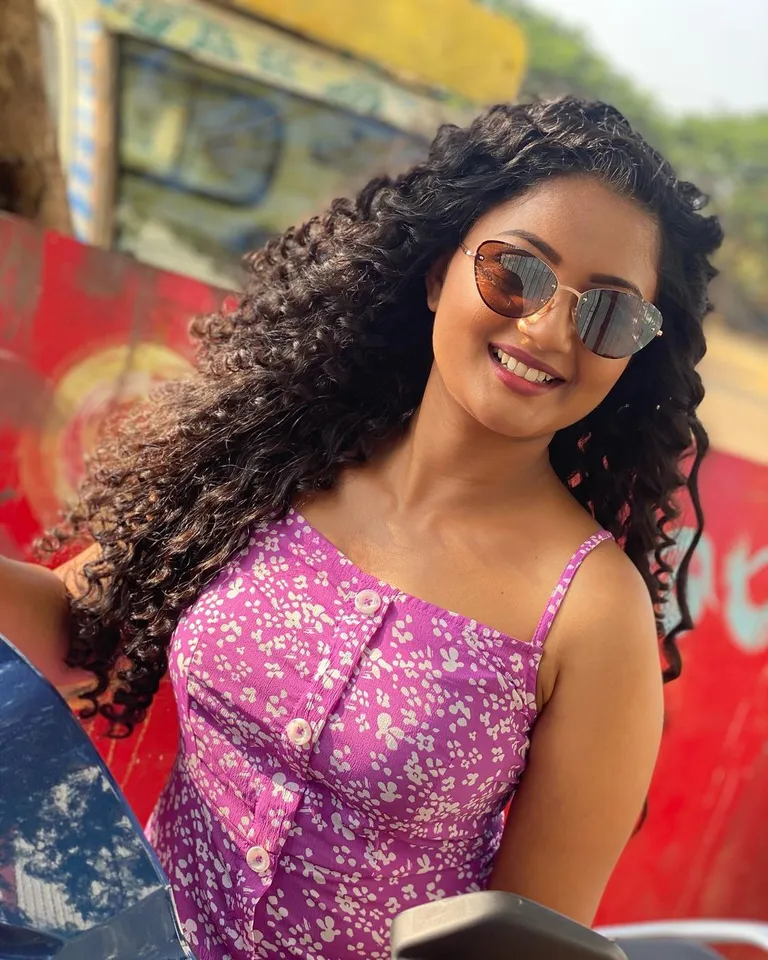 Gomathi Priya1